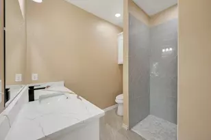 1505 Red Oak St, Bryan, TX 77803 - Photo 15