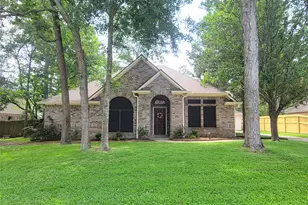 758 Forest Ln Dr, Conroe, TX 77302 - Photo 1