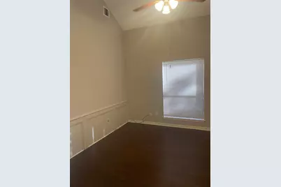 10106 Lost Trail Street, Houston, TX 77088 - Photo 5