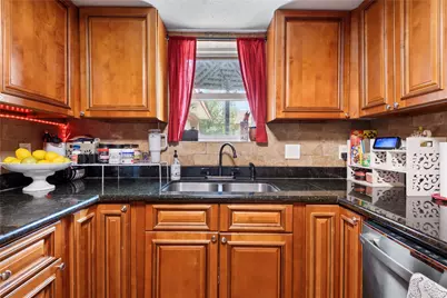 242 Saint Finans Way, Houston, TX 77015 - Photo 11