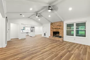 74 Robinson Rd, Huntsville, TX 77320 - Photo 7