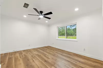 74 Robinson Road, Huntsville, TX 77320 - Photo 23