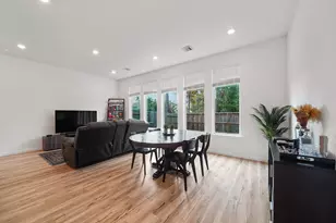 674 Royal Arch Dr, Conroe, TX 77304 - Photo 9