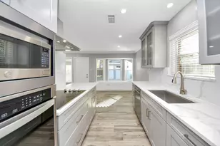 12639 Westmere Dr, Houston, TX 77077 - Photo 15