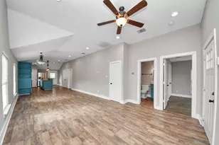 1322 E 36th St, Houston, TX 77022 - Photo 13