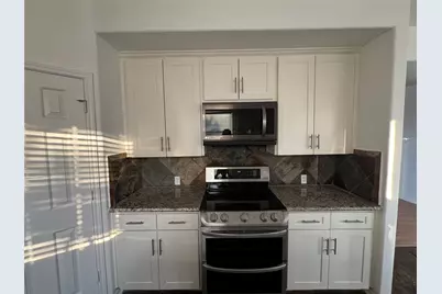 6311 Auburn Terrace Court, Spring, TX 77389 - Photo 9