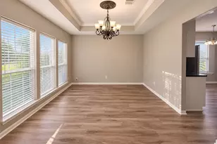 114 Crescent Bay Dr, League City, TX 77573 - Photo 3