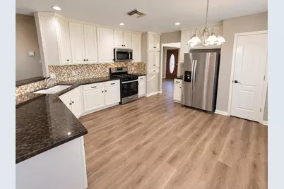 114 Crescent Bay Drive, League City, TX 77573 - Photo 7