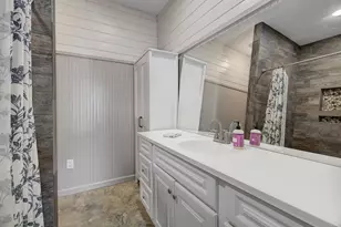 289 County Rd 2250, Cleveland, TX 77327 - Photo 17