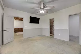 289 County Rd 2250, Cleveland, TX 77327 - Photo 15