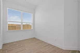 11914 North Pavilion Dr, Mont Belvieu, TX 77523 - Photo 27