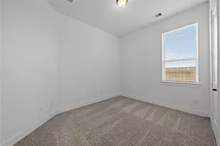 11914 North Pavilion Dr, Mont Belvieu, TX 77523 - Photo 17