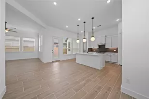 11914 North Pavilion Dr, Mont Belvieu, TX 77523 - Photo 23