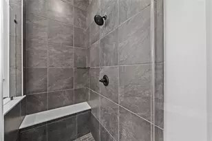 11914 North Pavilion Dr, Mont Belvieu, TX 77523 - Photo 9