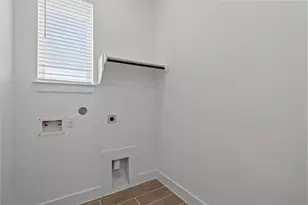 11914 North Pavilion Dr, Mont Belvieu, TX 77523 - Photo 29