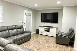 3103 Monroe St, Nederland, TX 77627 - Photo 3