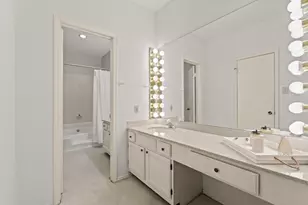 17491 Red Oak Dr, Houston, TX 77090 - Photo 17