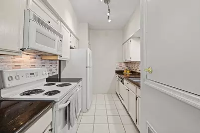 17491 Red Oak Drive #7491, Houston, TX 77090 - Photo 11