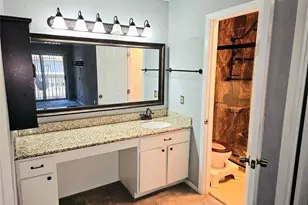 3566 Ocee St, Houston, TX 77063 - Photo 9