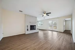 103 Brigadoon Ln, Friendswood, TX 77546 - Photo 5