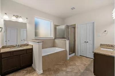 11815 Eagle Ridge Drive, Mont Belvieu, TX 77535 - Photo 25