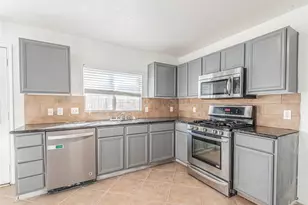 19507 Narcissus Brook Ln, Cypress, TX 77433 - Photo 5