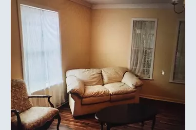 5004 Lingonberry Street, Houston, TX 77033 - Photo 5