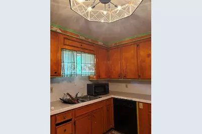 5004 Lingonberry Street, Houston, TX 77033 - Photo 19
