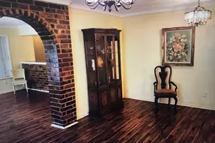 5004 Lingonberry St, Houston, TX 77033 - Photo 3