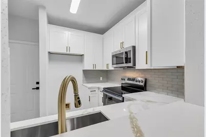 4900 Floyd Street #10, Houston, TX 77007 - Photo 13