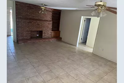 305 Leonard Street, Angleton, TX 77515 - Photo 5