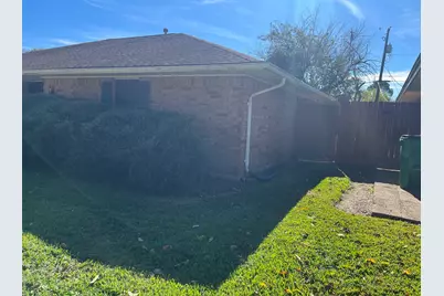 305 Leonard Street, Angleton, TX 77515 - Photo 11