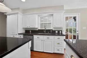 112 Kirkwood Ln, Conroe, TX 77304 - Photo 17