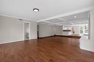 112 Kirkwood Ln, Conroe, TX 77304 - Photo 11