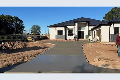 127 Pine Bluff Drive, Montgomery, TX 77356 - Photo 1