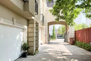 1318 Peden St, Houston, TX 77006 - Photo 41