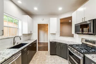 1318 Peden St, Houston, TX 77006 - Photo 13