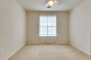 13315 Georgetown Dr, Sugar Land, TX 77478 - Photo 25