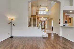 13315 Georgetown Dr, Sugar Land, TX 77478 - Photo 15