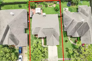 13315 Georgetown Dr, Sugar Land, TX 77478 - Photo 37