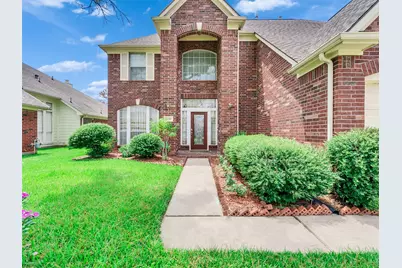 13315 Georgetown Drive, Sugar Land, TX 77478 - Photo 5