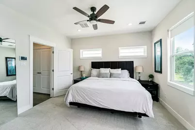 5341 Donovan Gardens Lane, Houston, TX 77091 - Photo 9