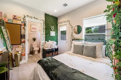 5341 Donovan Gardens Lane, Houston, TX 77091 - Photo 15