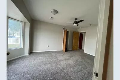 605 S Main Street #25, Highlands, TX 77562 - Photo 11