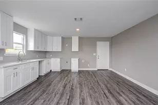 2221 Rd 5915-01, Cleveland, TX 77327 - Photo 11