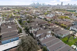 5229 Petty St, Houston, TX 77007 - Photo 29
