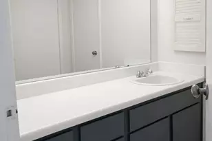 3035 Walnut Bend Ln, Houston, TX 77042 - Photo 7