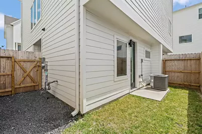 10610 Cascade Ledge Lane, Houston, TX 77025 - Photo 3