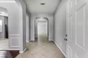 409 Abbey Ln, League City, TX 77573 - Photo 3