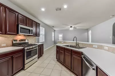 409 Abbey Lane, League City, TX 77573 - Photo 9